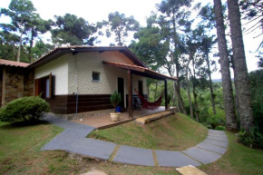 PARAISO DAS ARAUCARIAS SUÍTE CASAL COM VARANDA e VISTA, Monte Verde